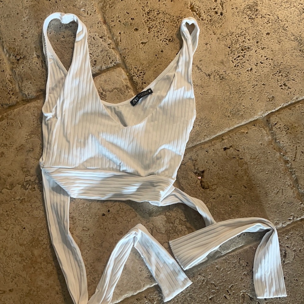 Zara size small white tie up crop top